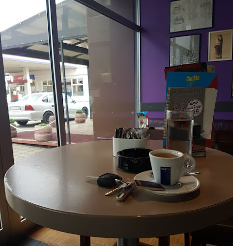 Comentarii opinii despre Caffe & Lounge bar Kayenn