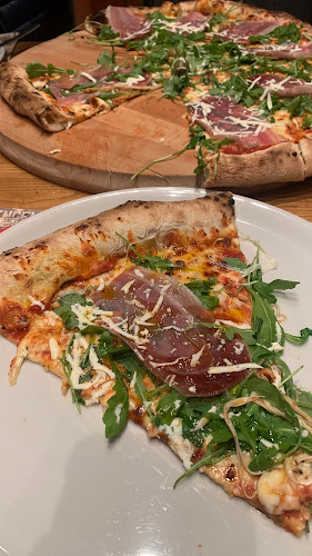 Opinii despre Pizzeria Pepi în Rijeka - Gastronomija i ugostiteljstvo