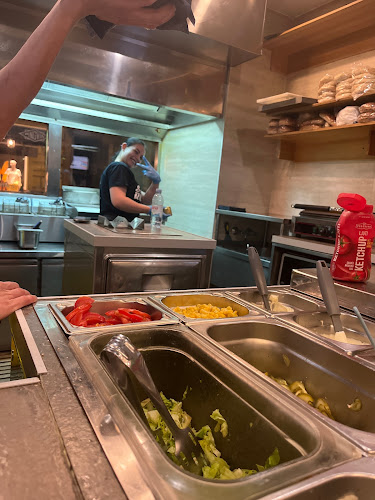 Pingvin - Gastronomija i ugostiteljstvo