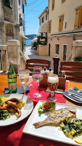 Obala dr. Franje Tuđmana 10A, 22000, Šibenik