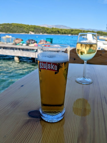 Opinii despre Gavuni restaurant & konoba în Lumbarda - Gastronomija i ugostiteljstvo