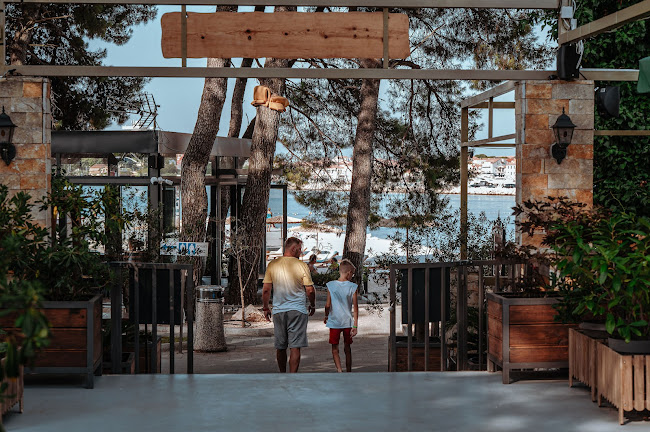 Restoran Latier - Gastronomija i ugostiteljstvo