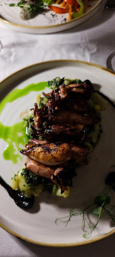 Forty Four Restaurant - Gastronomija i ugostiteljstvo