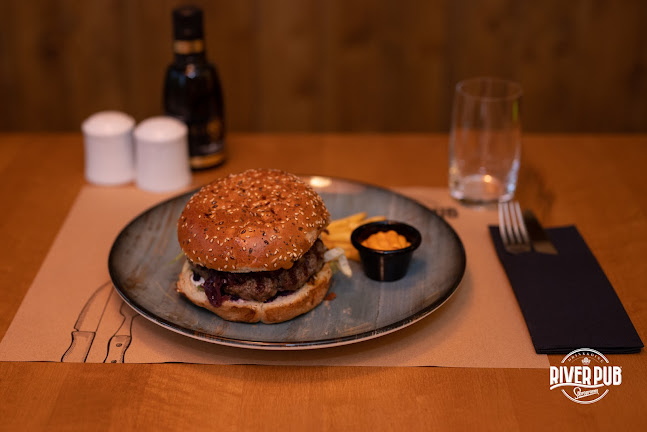 Opinii despre River pub în Zagreb - Gastronomija i ugostiteljstvo