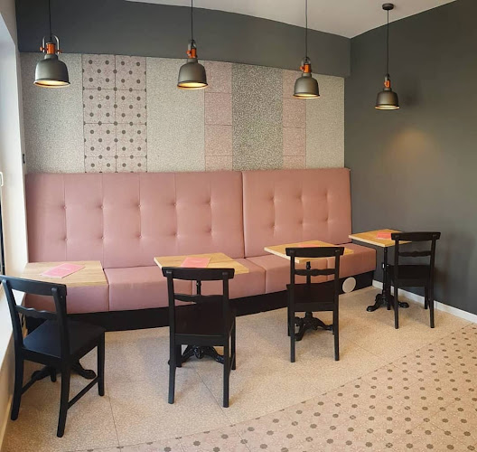 Pakoštanska ul. 12, 10000, Zagreb