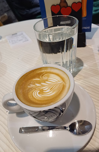 Comentarii opinii despre Caffe bar Longo