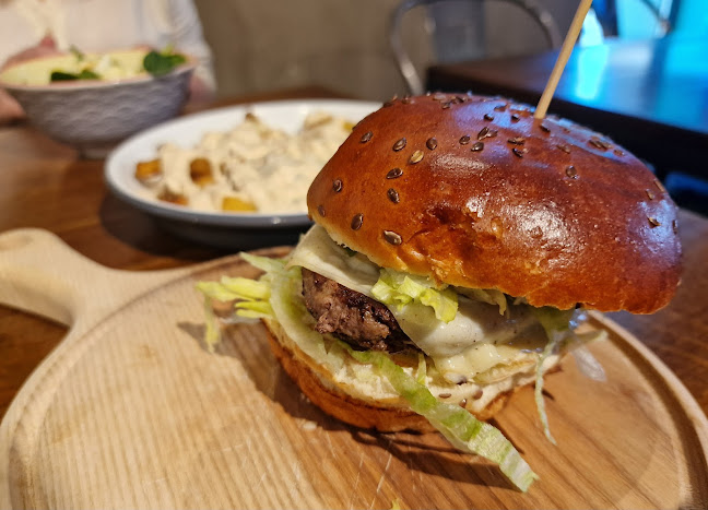 Submarine Burger - Mall Of Split - Gastronomija i ugostiteljstvo