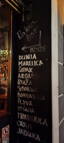 Caffe bar Dvorište - Gastronomija i ugostiteljstvo