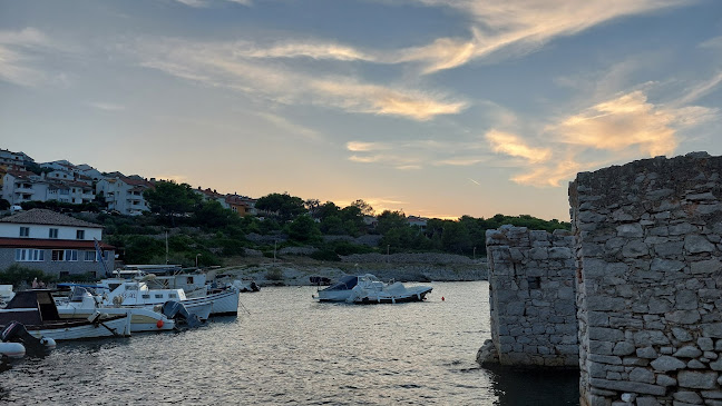 Konoba Lanterna - Gastronomija i ugostiteljstvo