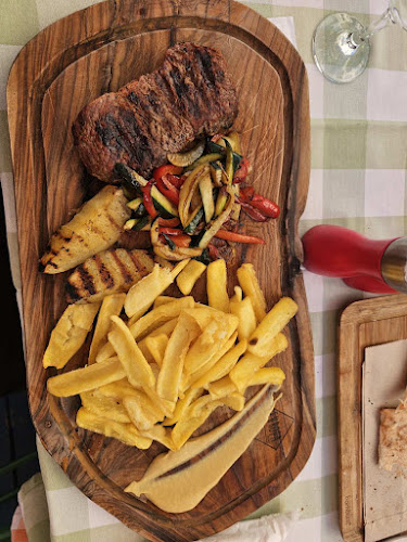 Obala Kralja P. Krešimira IV12, 23210, Biograd na Moru