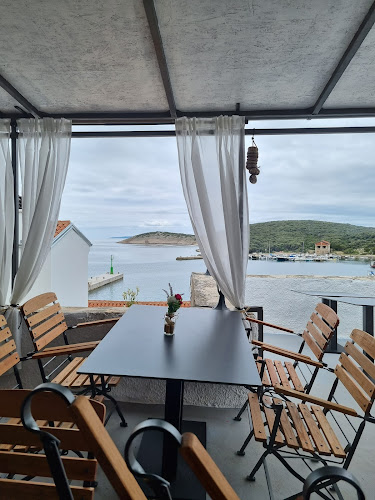 Konoba Kastel - Gastronomija i ugostiteljstvo