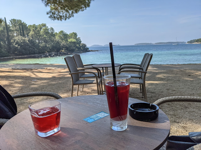 Opinii despre LERO zajednički obrt za trgovinu i ugostiteljstvo în Rovinj - Gastronomija i ugostiteljstvo