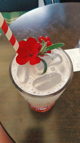 Cafe bar A'e - Gastronomija i ugostiteljstvo