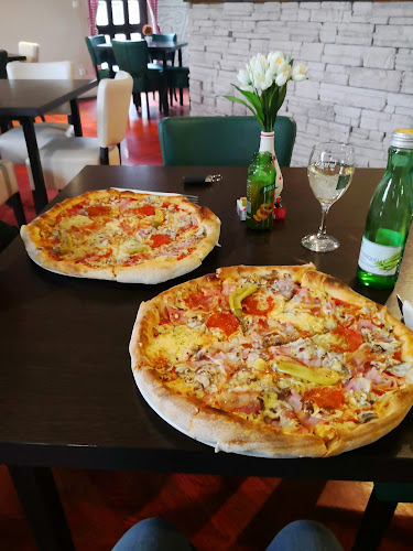 Comentarii opinii despre Caffe Bar & Pizzeria Erdödy