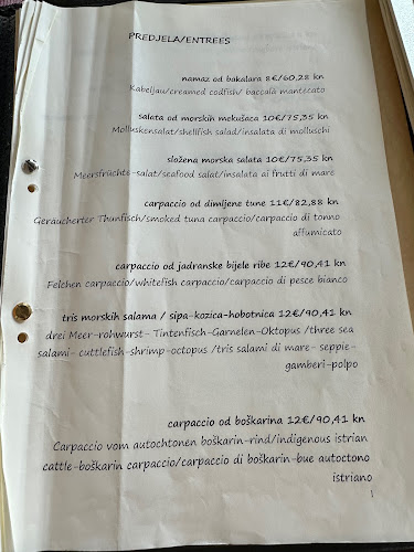 Restoran "Stari grad 02"