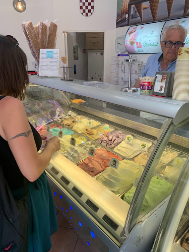 Comentarii opinii despre House Of Ice Cream