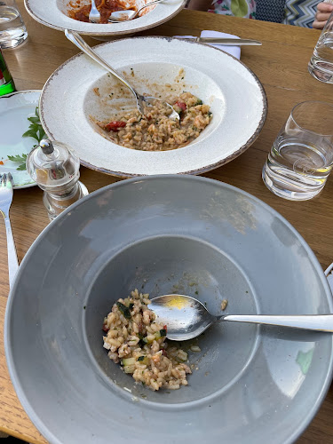 Ul. Radića Frane 5, 21420, Bol