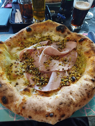 Ventidue Pizza & Bar