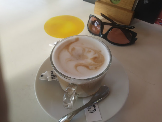 Caffe Bar Happy Time - Gastronomija i ugostiteljstvo