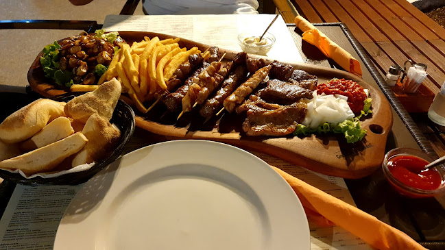 Obala kralja Petra Krešimira IV 10, 53921, Novalja