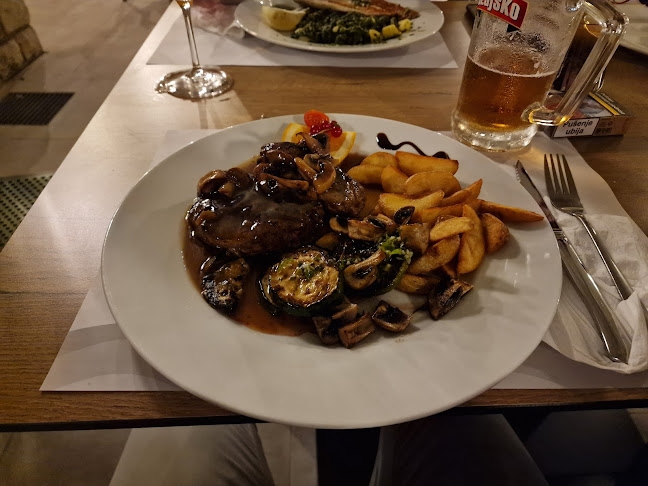 Restaurant Torre Fleisch- u. Fischgerichte, Pasta, Risotto - Gastronomija i ugostiteljstvo