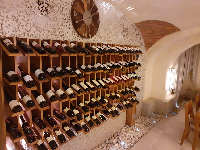 Ul. Augusta Šenoe 12, 42000, Varaždin