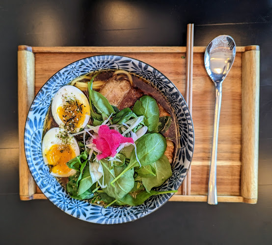 Opinii despre Chopstix Pan Asian Cuisine & Sushi bar în Zagreb - Gastronomija i ugostiteljstvo