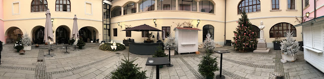 Opinii despre CAVA - fine wines & coffee bar - vinski bar în Varaždin - Gastronomija i ugostiteljstvo