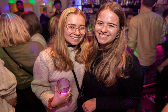 Comentarii opinii despre Charlie's Bar Split