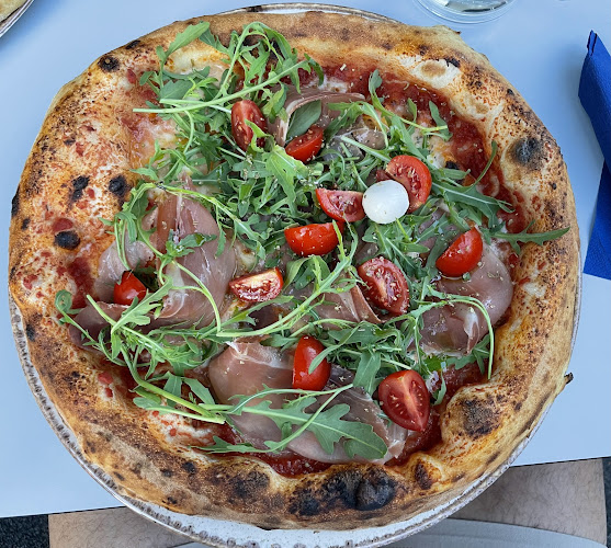 Pizzeria Mamma Mia Biograd - Gastronomija i ugostiteljstvo