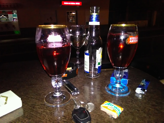 Opinii despre Cafe bar Midnight în Trilj - Gastronomija i ugostiteljstvo