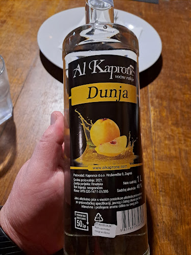 Opinii despre 🔥 Magazinska klet - Cyrano în Zagreb - Gastronomija i ugostiteljstvo