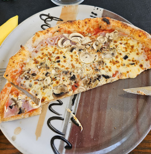 Bistro Pizzeria Paris - Gastronomija i ugostiteljstvo