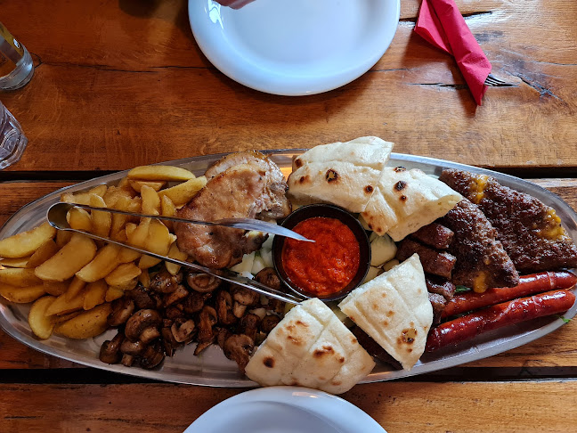 Comentarii opinii despre Pivnica Cantina