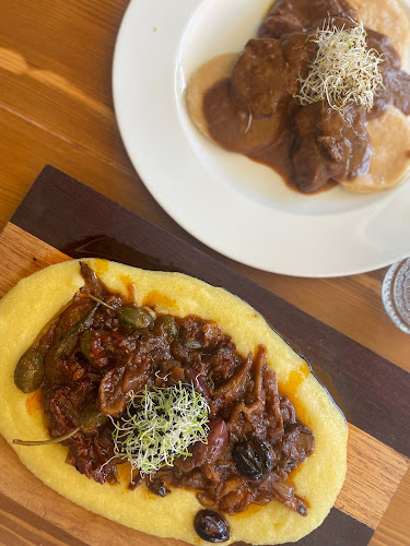 Ul. Mihovila Pavlinovića 4, 23000, Zadar