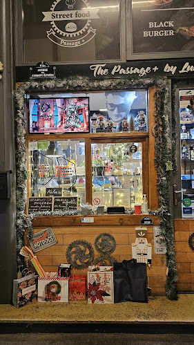 Comentarii opinii despre Street food "The Passage + by Luka