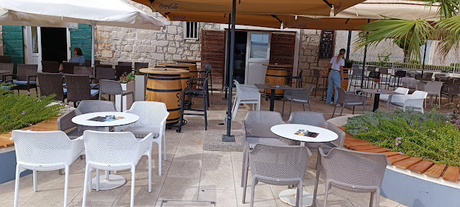 Opinii despre Sylo Bar în Kaštel Stari - Gastronomija i ugostiteljstvo