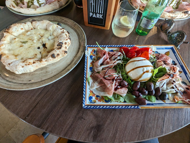 Opinii despre Pizzeria Park în Zagreb - Gastronomija i ugostiteljstvo