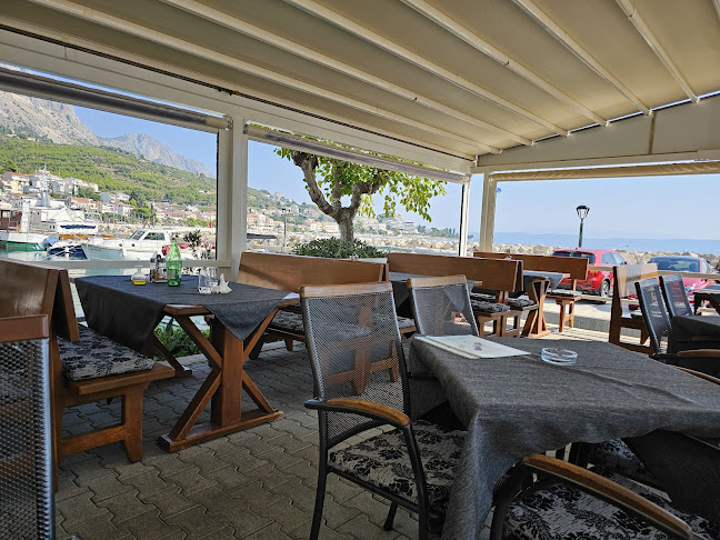 Obala Petra Krešimira IV 21, 21327, Podgora