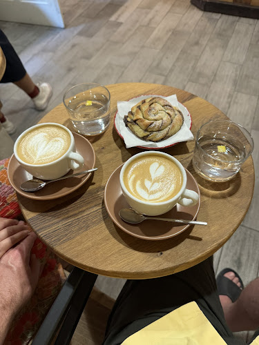 Opinii despre Augusto Coffee Shop în Rovinj - Gastronomija i ugostiteljstvo