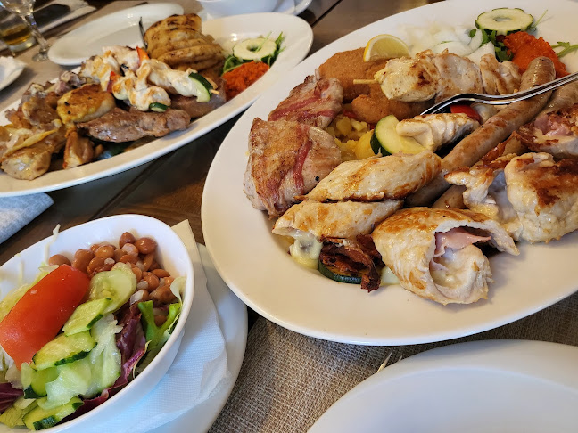 Villa Vladimir - Gastronomija i ugostiteljstvo