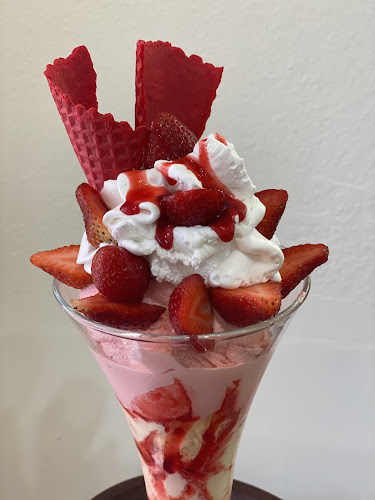 Gelateria RIVA - Gastronomija i ugostiteljstvo