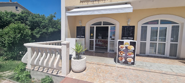 Fast Food Gastronaut