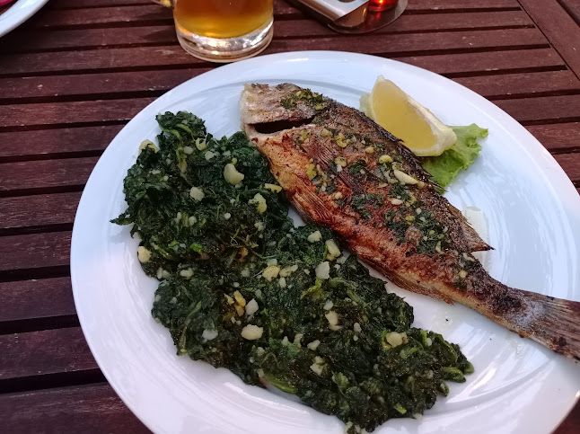 Stari zidi, buffet - Neviđane