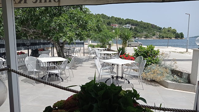 Obala 145, 21222, Poljica