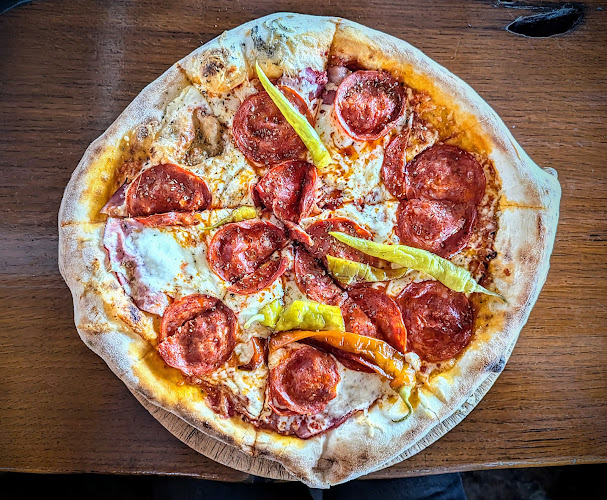 Pizzeria Oro-Goro - Gastronomija i ugostiteljstvo