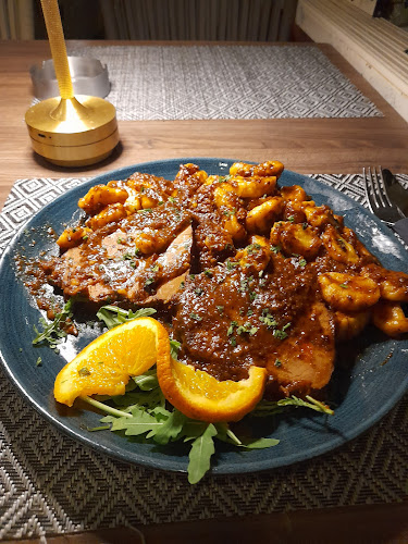 Obala kralja Tomislava 24, 21217, Kaštel Novi