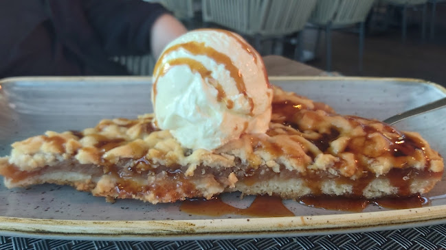 Opinii despre Konoba Pizzeria Lanterna în Kaštel Novi - Gastronomija i ugostiteljstvo