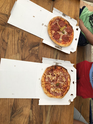 Opinii despre Pizzeria La Romantica în Strmec - Gastronomija i ugostiteljstvo