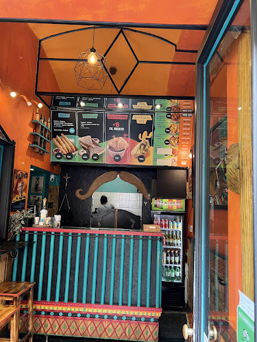 Taquitos Bandidos - Gastronomija i ugostiteljstvo